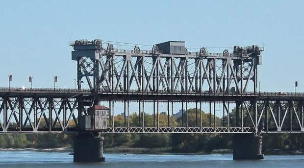 Россия начала систематическое уничтожение тыловой украинской логистики, и скоро очередь может дойти до мостов...