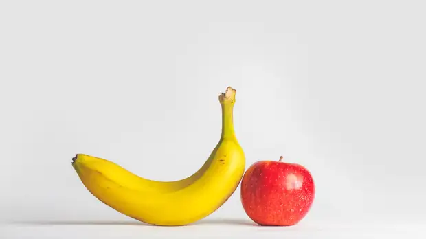 Диетолог Королёва рассказала о полезных свойствах бананов и яблок