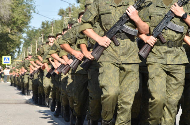 Смольный: невостребованные доплаты к пенсиям военных могут приостановить