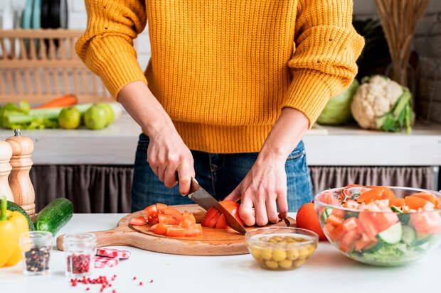 Диетолог Русакова: пора к врачу, если мысли о БЖУ вытеснили все остальное
