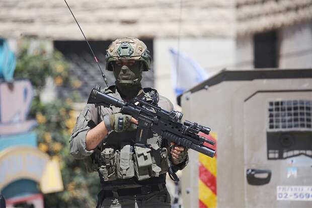 ЦАХАЛ заявил об уничтожении 15 членов "Хезболлы" в Ливане