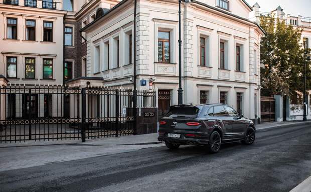 Bentley Bentayga Speed: королевских кровей, но с дерзким характером