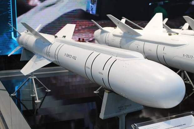 Комплекс вооружений истребителя Су-57