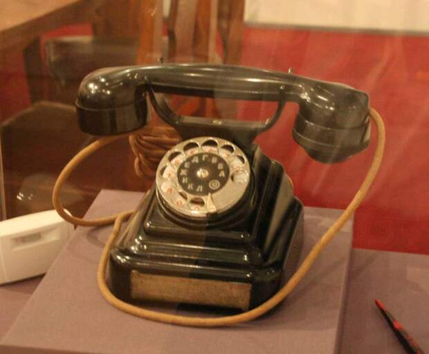 Телефон и Сталин