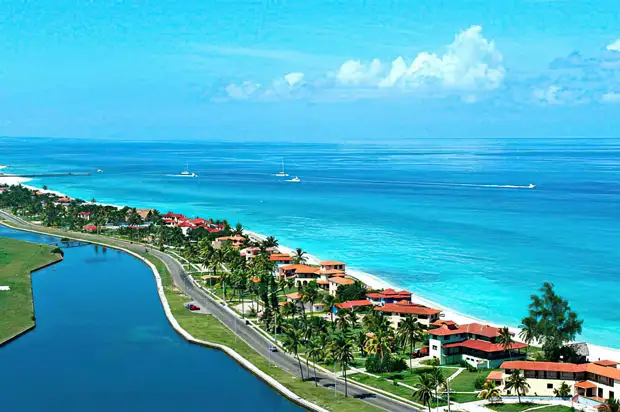 Куба снимает все ковидные ограничения для туристов