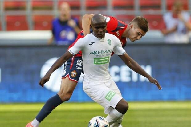 «Русский для меня как родной» — Касинтура ответил на шутку Черчесова