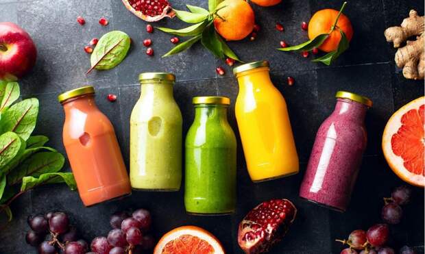 Что пить гипертоникам и гипотоникам: как фруктовые и овощные соки влияют на давление