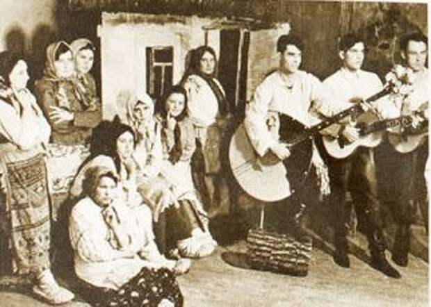 Украинское кабаре для немецких солдат 1942 год (3)