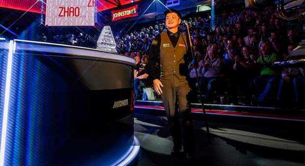 Чжао Синьтун нанес поражение Гэри Уилсону в 1/8 финала на Мастерс 2026 в Лондоне