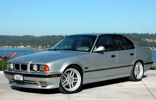 Родом из 90-х: BMW 525i Е34.