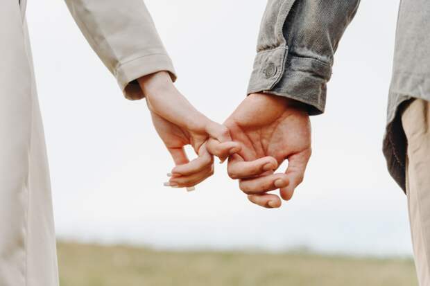 Большинство россиянок высказались против отношений с проживающим с родителями мужчиной