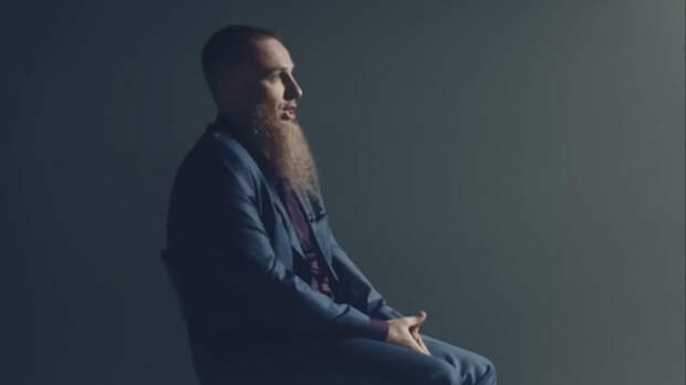 «Собрал компромат на свою же дочь»: адвокат о скандале с многоженцем Суховым