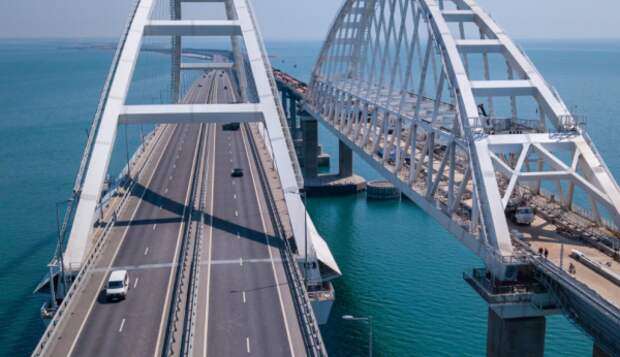 По Крымскому мосту проехало уже более 14 миллионов автомобилей