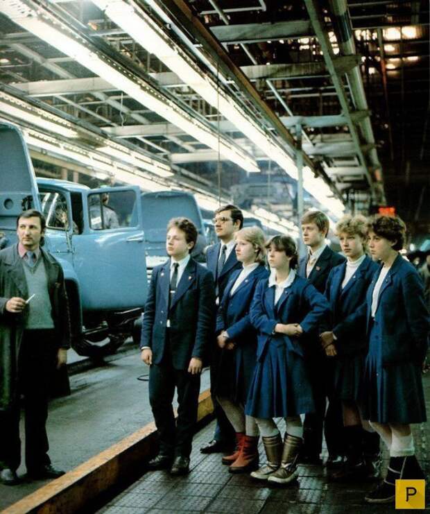 В цеху завода ЗиЛ, 1985 год. было, история, фото