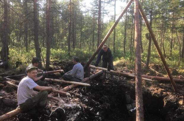 Обломки самолета были найдены в Тосненском районе Ленинградской области.