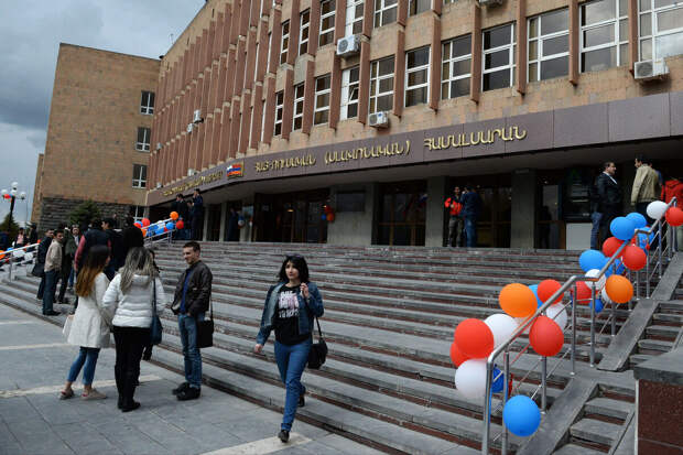 Минировании Российско-армянского университета в Ереване оказалось ложным
