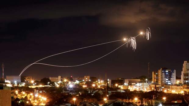 Радикалы из Газы выпустили с полуночи 55 ракет по Израилю