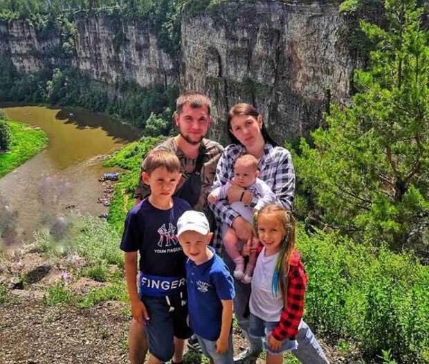 Многодетная мама из Челябинской области поделилась секретами семейного счастья