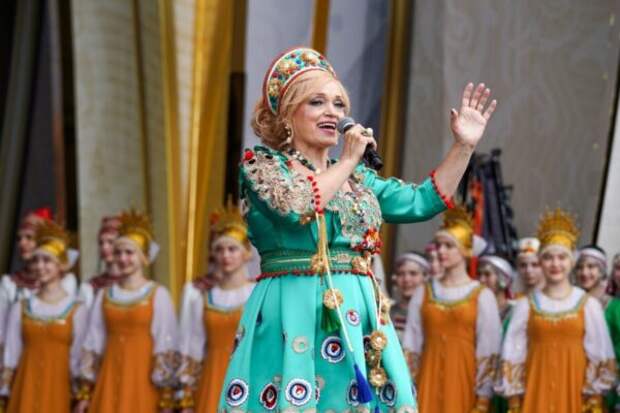 «Голосов живых там нет»: Куртукова резко высказалась о Кадышевой