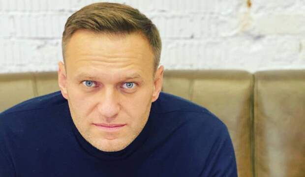 Команда Навального подозрительно быстро меняет версии «отравления» блогера Команда Навального подозрительно быстро меняет версии «отравления» блогера