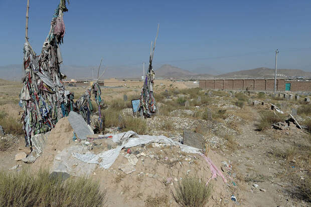 AFGHANISTAN-UNREST-CEMETERIES