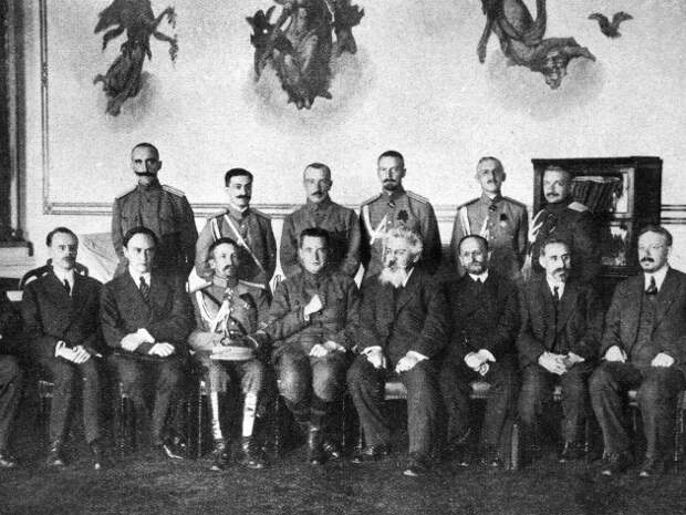 Источник изображения: hhttp://lhistory.ru/statyi/zagovor-kornilova