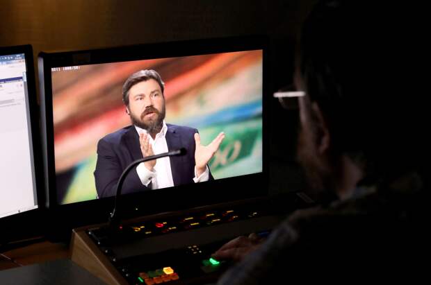 "Бесогон" номер два: После Михалкова Греф устроил новую атаку?