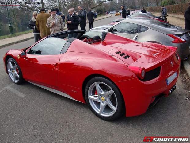 Парижская тусовка Cars & Coffee (36 фото+видео)