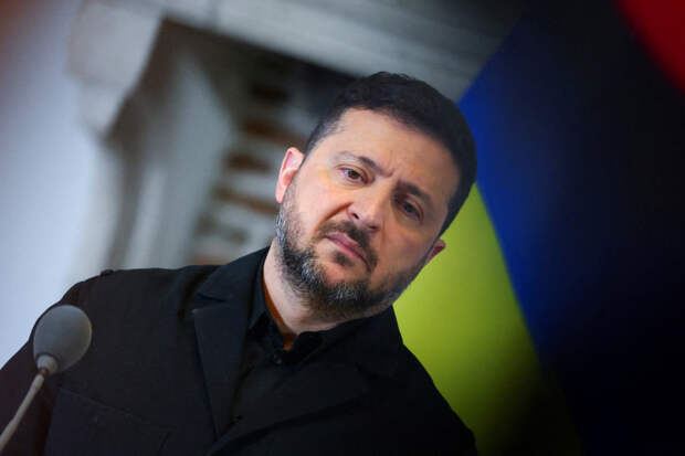 Зеленский отреагировал на открытие Ормузского пролива