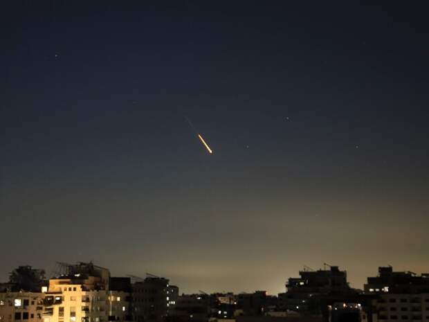 Al Hadath: Иран осуществил новый залп ракетами по Израилю