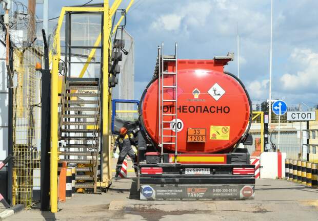 В России задумали снять запрет на экспорт бензина