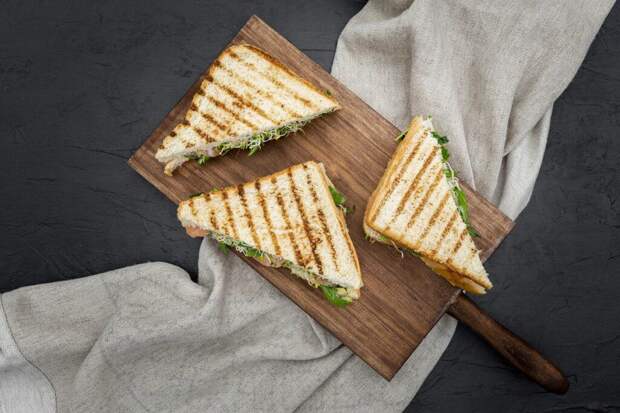 Горячие бутерброды с килькой: ностальгия по советскому детству