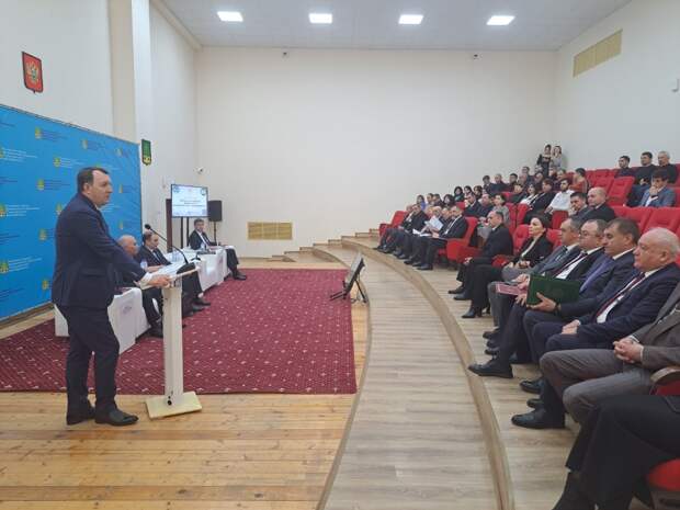В Адыгейске состоялся семинар на тему "Актуальные вопросы деятельности органов местного самоуправления"