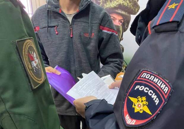 Шесть студентов-иностранцев подделали документы в Челябинске