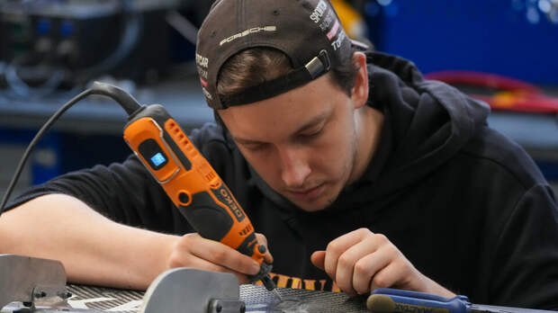 Вступил в силу закон о бесплатном получении профессии для не сдавших ОГЭ