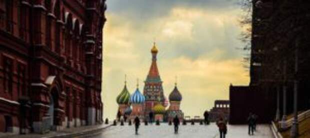 Москва в своих не верит
