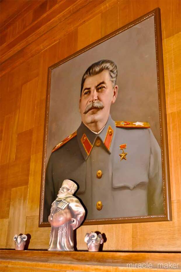 Экскурсия по даче Сталина
