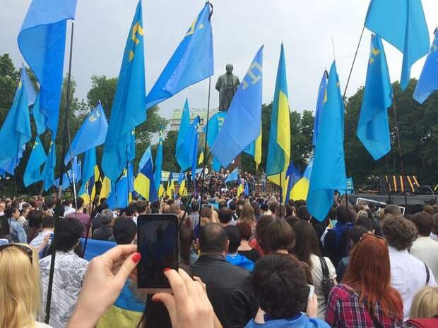 Стало известно количество крымских татар, желающих переехать на Украину 
