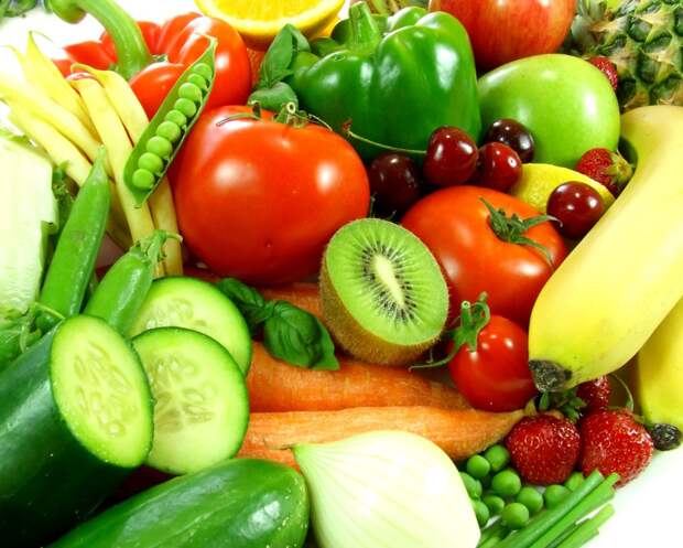 Свежие фрукты и овощи на завтрак, завтраки для детей