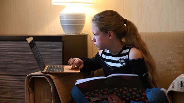 Психолог предупредила о вреде перевода детей на домашнее обучение