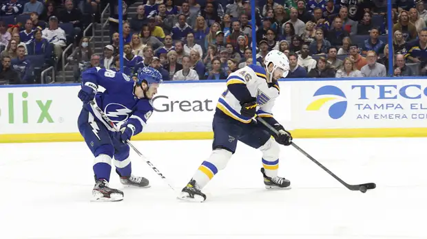 «Тампа» победила «Сент-Луис» в матче НХЛ, Василевский отразил 26 бросков