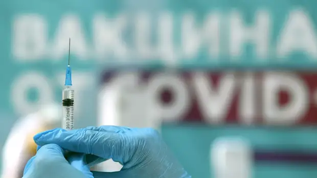 Инфекционист Чуланов назвал непривитых граждан «плацдармом для эволюции вируса»