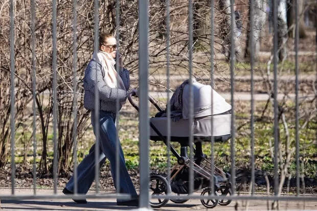 Половина россиян выступает за введение обязательного ДНК-теста в роддомах
