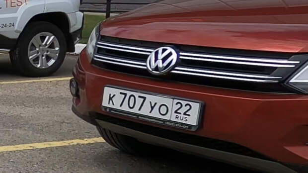 Почему водители заказывают дубликаты номеров без триколора и чем это грозит