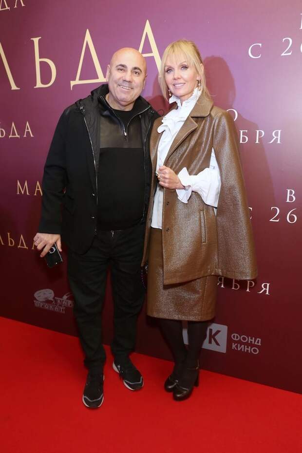 Все романы 53-летней певицы Валерии