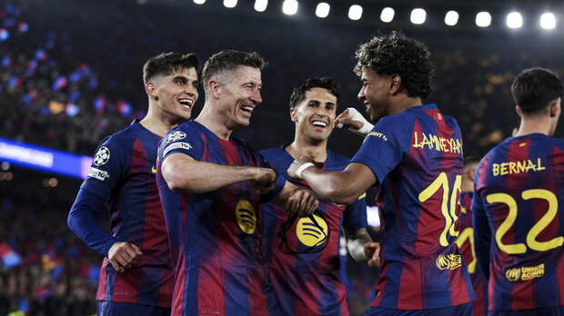 Левандовски побил рекорд Месси, а Салах и Кейн догнали Анри: как «Барса», «Ливерпуль» и «Бавария» вышли в 1/4 финала ЛЧ