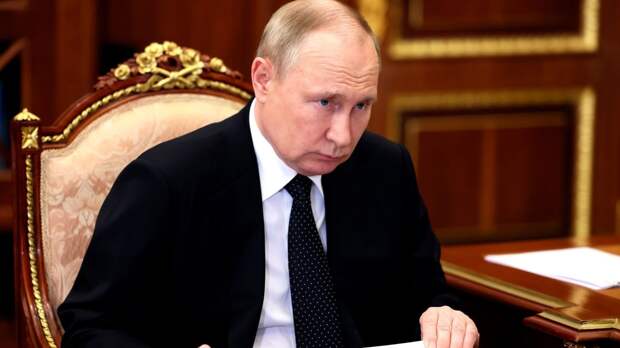 Путин и Пашинян обсудили по телефону ситуацию на границе Армении и Азербайджана