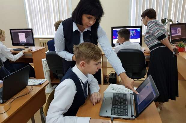 "Уроки цифры" проходят в школах Хабаровска и Комсомольска-на-Амуре