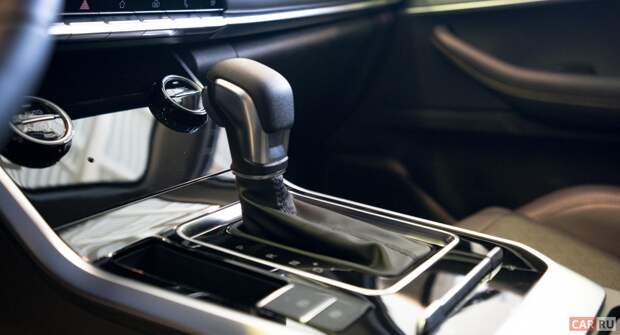 Почему коробка-автомат «пинается» при переключении?