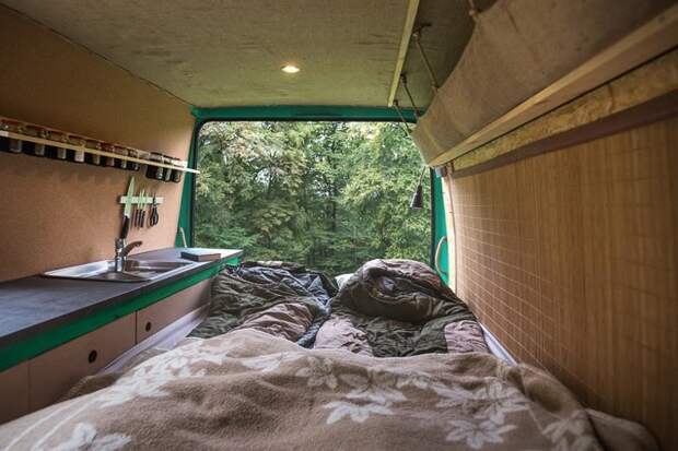Фотограф сделал из 16-летнего фургона уютный и комфортный дом на колесах фотограф, фургон